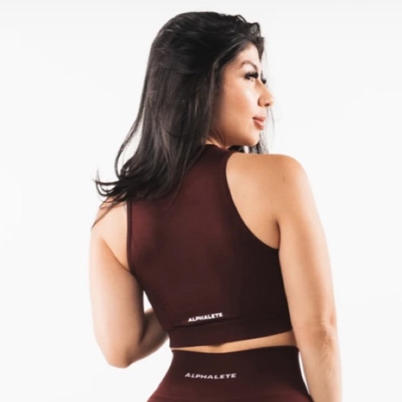 Alphalete Stratus Tank Top - Picture 3 of 13